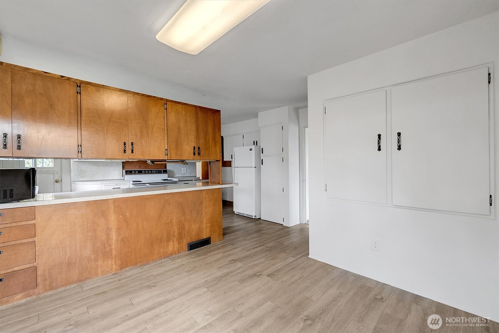 3002 Northwest 70th Street Seattle, WA 98117 - Photo 16 of 28