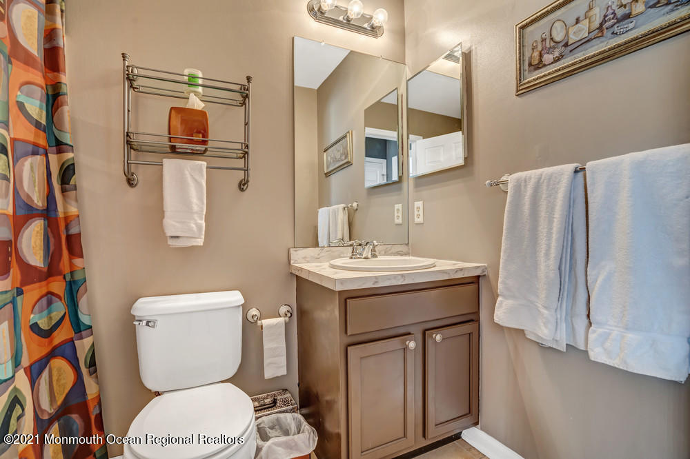 103 Nutmeg Road Aberdeen, NJ 07747 - Photo 15 of 41 ros04527_28_29_30_31
