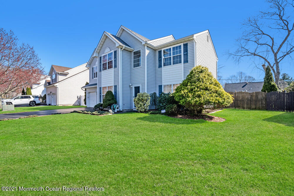 103 Nutmeg Road Aberdeen, NJ 07747 - Photo 37 of 41 ros04397_1