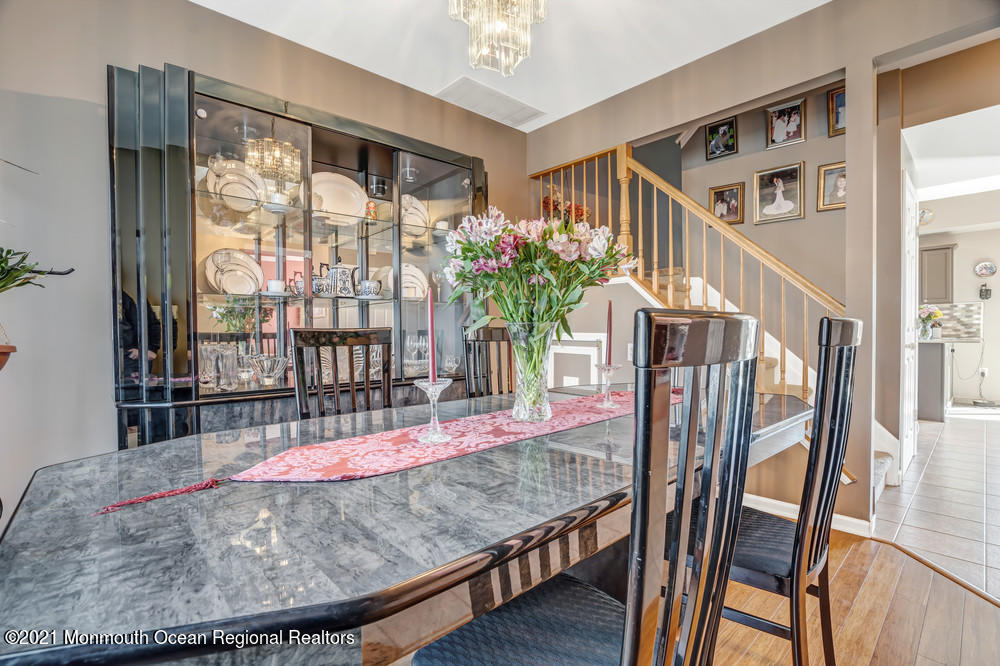 103 Nutmeg Road Aberdeen, NJ 07747 - Photo 8 of 41 ros04467_68_69_70_71