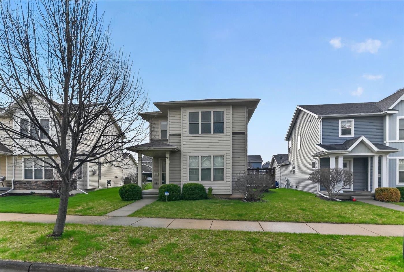 1471 Wild Iris Street Sun Prairie, WI 53590 - Photo 3 of 55