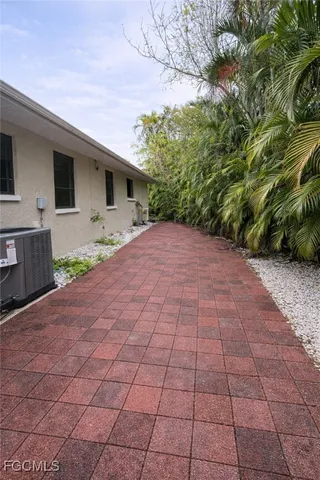 $2,695 | 245 Southwest 47th Street, Cape Coral, FL 33914