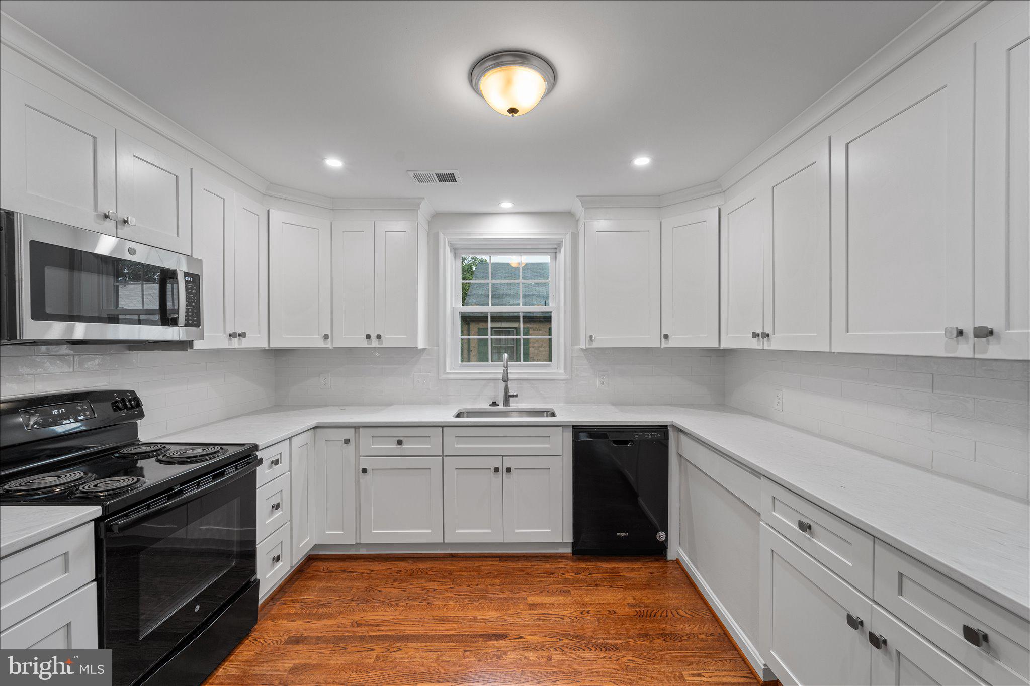 3885 Chain Bridge Road Fairfax, VA 22030 - Photo 10 of 50