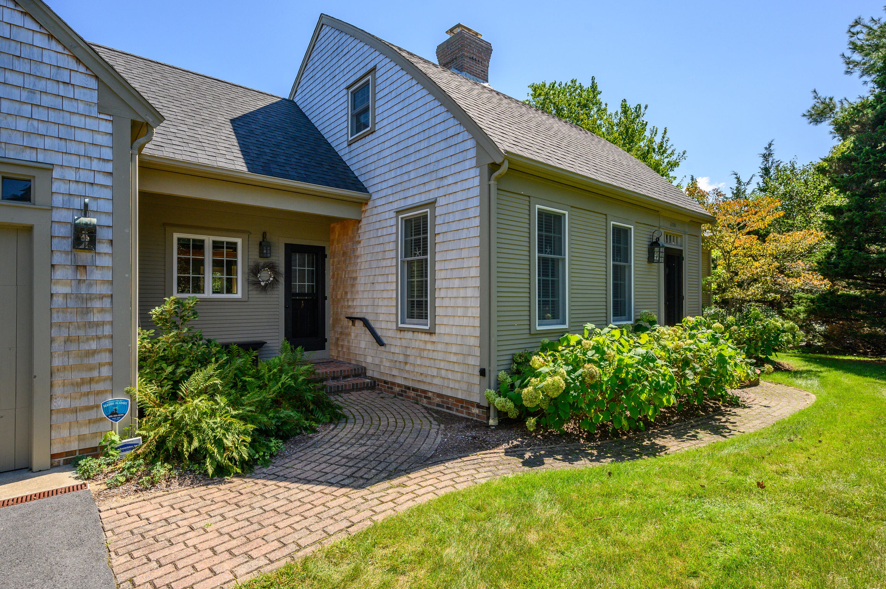 300 Goody Hallet Drive Eastham, MA 02642 - Photo 10 of 20 Bow Roof Cape Design