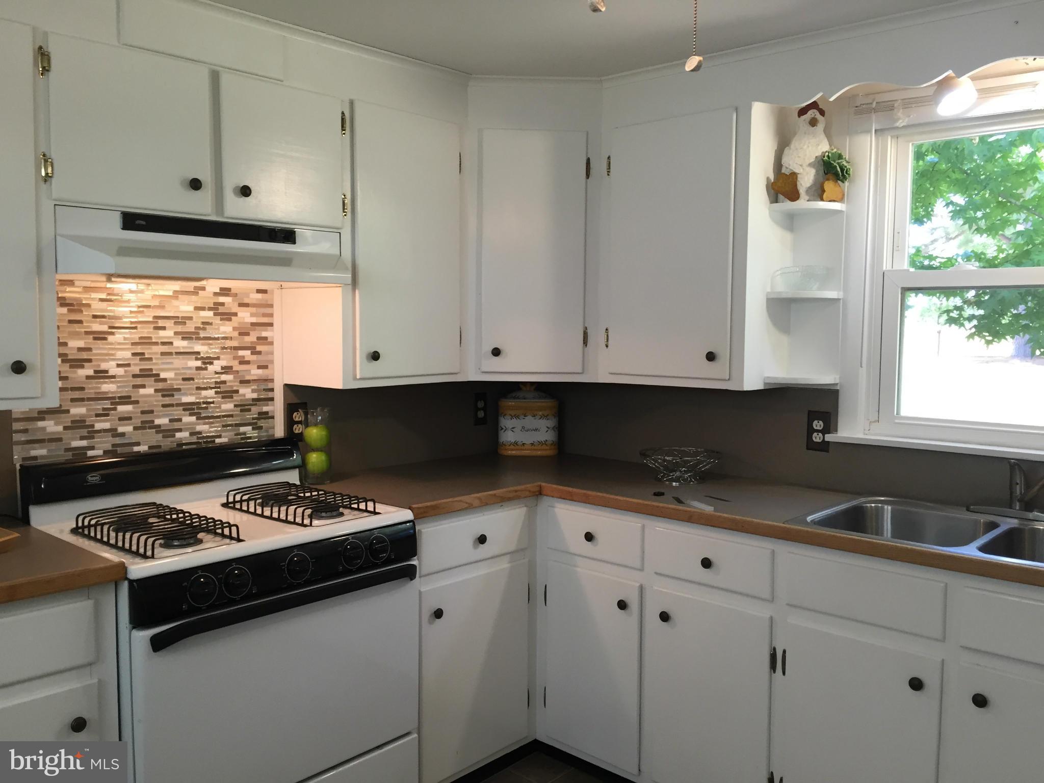 1216 Hudson Road Cambridge, MD 21613 - Photo 6 of 27 Kitchen