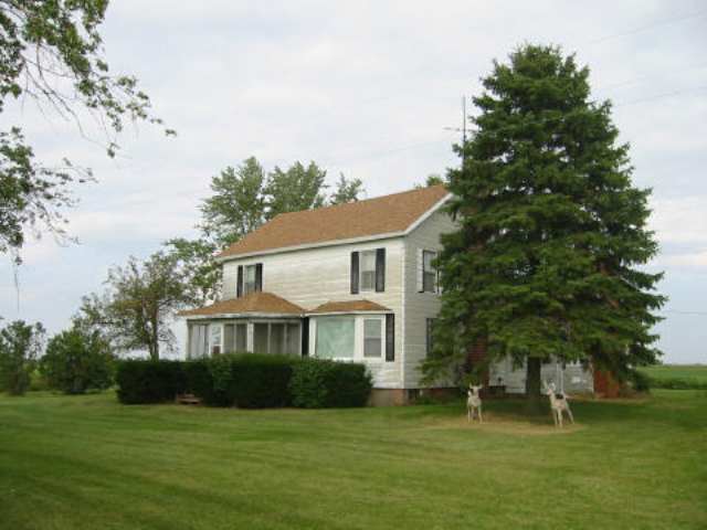 24 Rr 2 La Fayette, IL 61449 - Photo 1 of 8 Gallery Image 1
