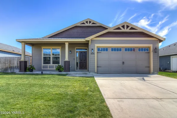 $429,500 | 804 Citra Avenue, Moxee, WA 98936