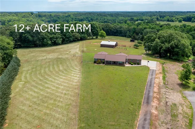 $840,000 | 108 Cranes Crossing Drive, West Union, SC 29696