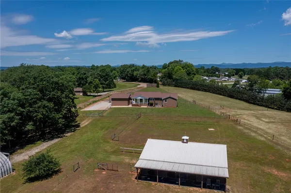 $789,900 | 108 Cranes Crossing Drive, West Union, SC 29696