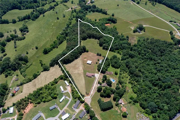 $789,900 | 108 Cranes Crossing Drive, West Union, SC 29696