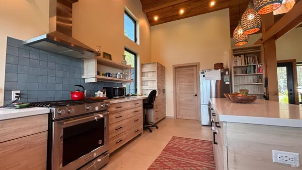 $3,605 | 34478 Iversen Road, Gualala, CA 95445