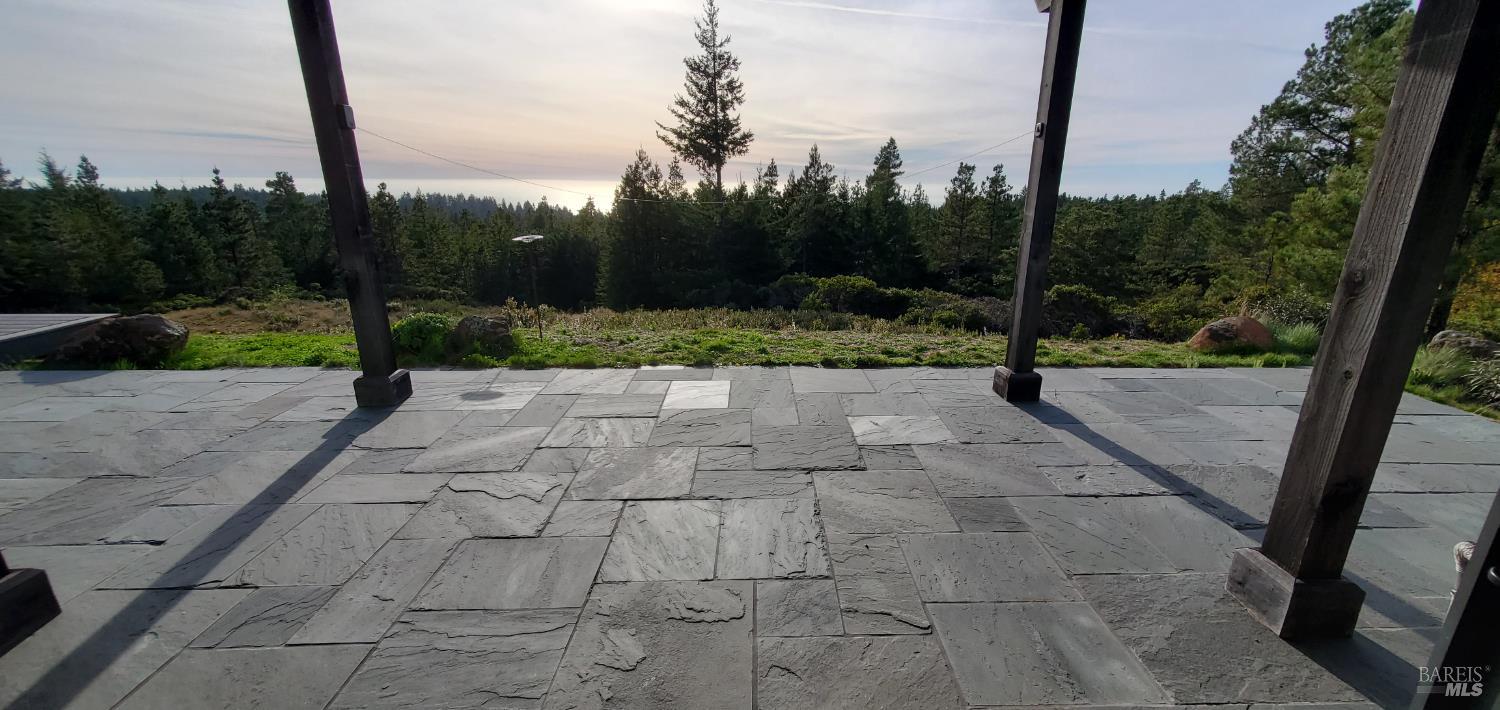 34478 Iversen Road Gualala, CA 95445 - Photo 2 of 43