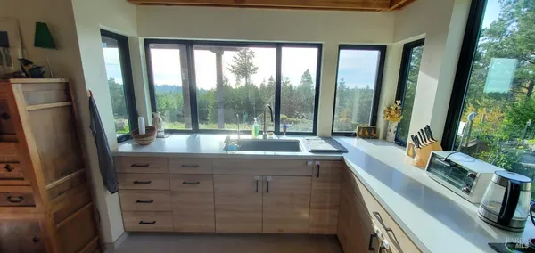 $3,605 | 34478 Iversen Road, Gualala, CA 95445