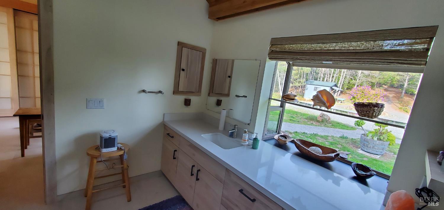 34478 Iversen Road Gualala, CA 95445 - Photo 8 of 43