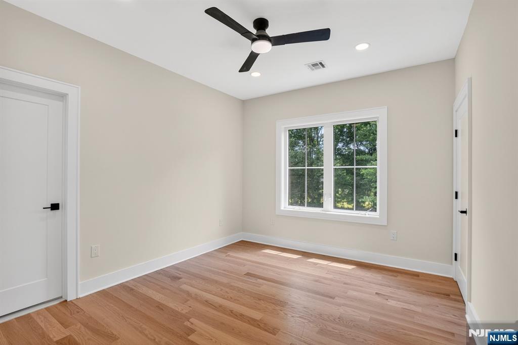 81 Ridge Drive Livingston, NJ 07039 - Photo 27 of 49
