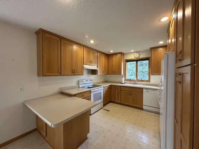 $249,000 | 421 South Street, Paynesville, MN 56362