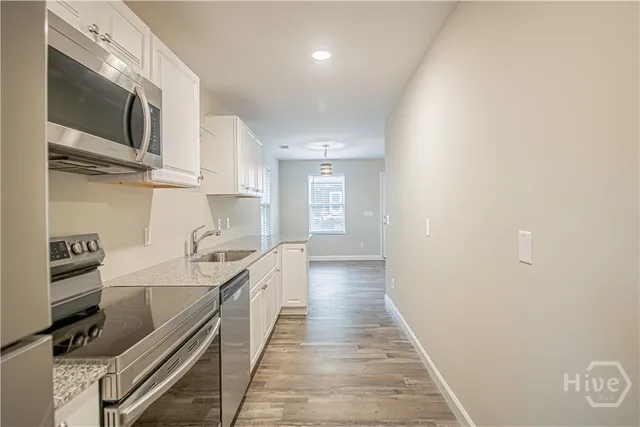 $1,800 | 22 Nelson Street, Savannah, GA 31415