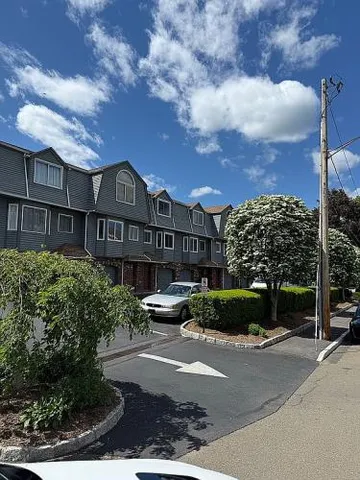 $530,000 | 44 Pleasant Street, Unit 776F18CCB, Stamford, CT 06901