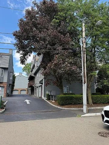 $530,000 | 44 Pleasant Street, Unit 776F18CCB, Stamford, CT 06901