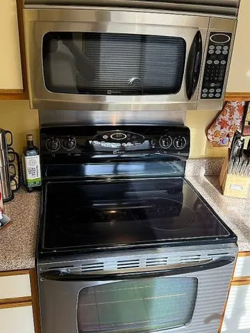 $530,000 | 44 Pleasant Street, Unit 776F18CCB, Stamford, CT 06901