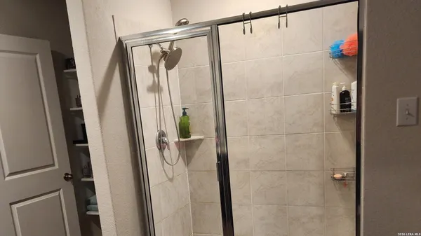 $2,200 | 10403 Egremont, San Antonio, TX 78252