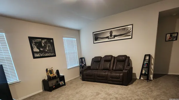 $2,200 | 10403 Egremont, San Antonio, TX 78252