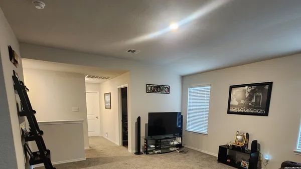 $2,200 | 10403 Egremont, San Antonio, TX 78252