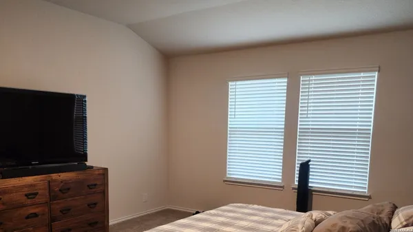 $2,200 | 10403 Egremont, San Antonio, TX 78252