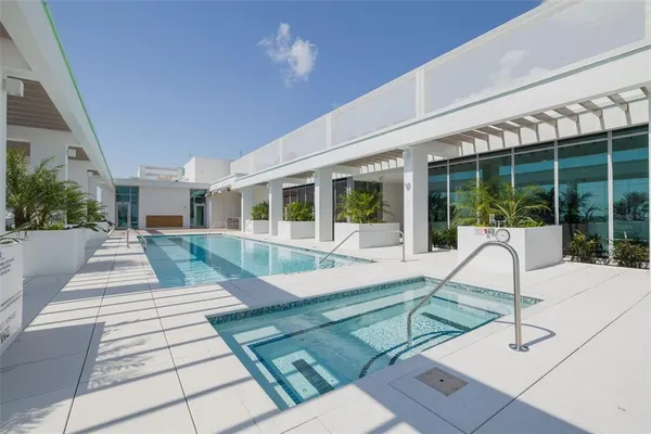 $7,500 | 777 3rd Avenue North, Unit 1104, St. Petersburg, FL 33701