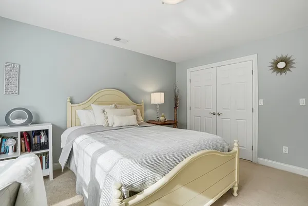 $870,000 | 2 Trevor Lane, Unit 2, Hopkinton, MA 01748