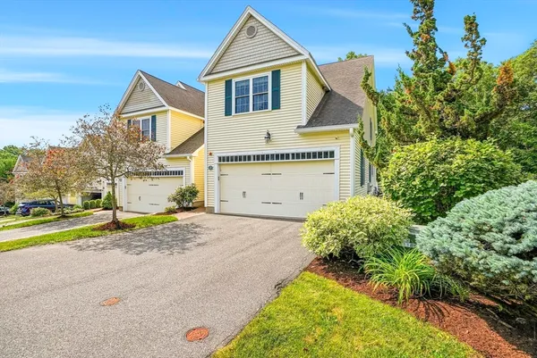 $870,000 | 2 Trevor Lane, Unit 2, Hopkinton, MA 01748