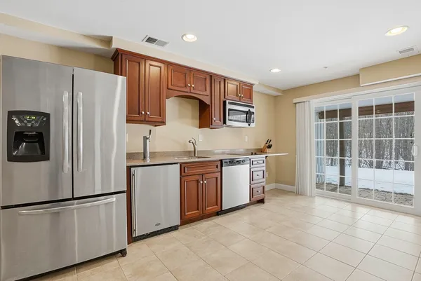 $870,000 | 2 Trevor Lane, Unit 2, Hopkinton, MA 01748