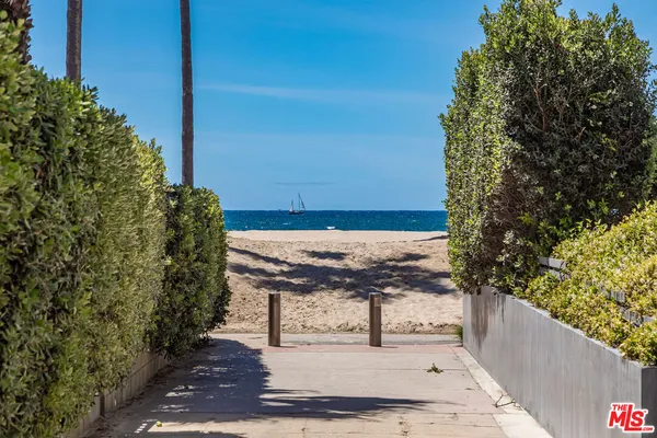 $10,000,000 | 29 27th Avenue, Venice, CA 90291