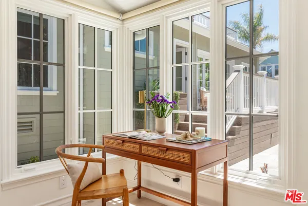 $10,000,000 | 29 27th Avenue, Venice, CA 90291