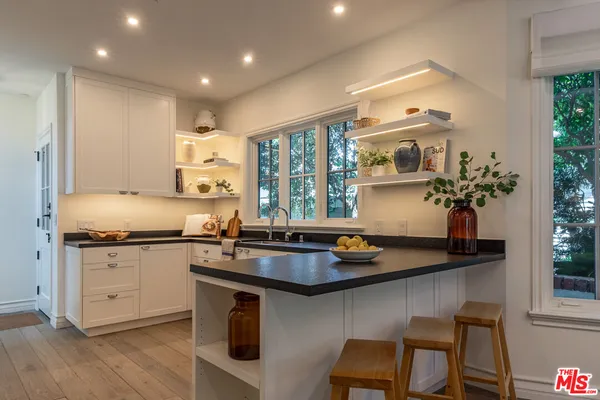 $10,000,000 | 29 27th Avenue, Venice, CA 90291