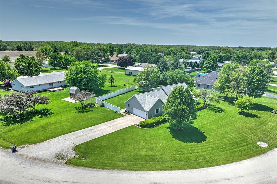 8165 Burgett Drive Decatur, IL 62521 - Photo 25 of 29