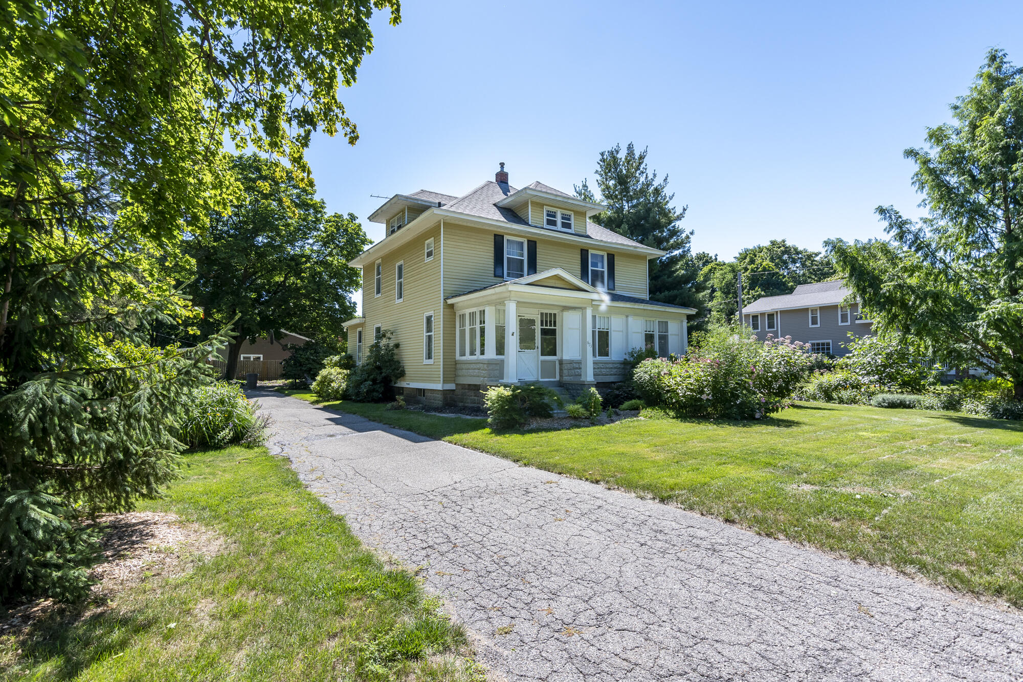 623 Lugers Road Holland, MI 49423 - Photo 2 of 39 623 Luger-1