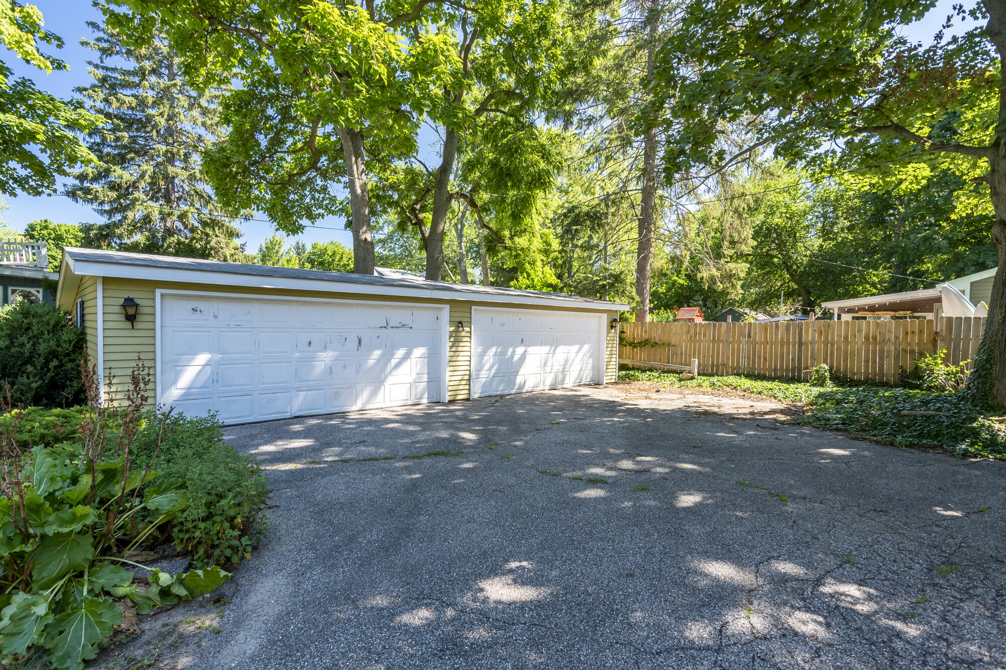 623 Lugers Road Holland, MI 49423 - Photo 7 of 39 623 Luger-10