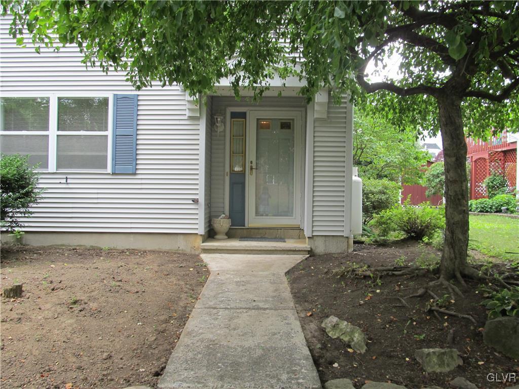 316 Mickley Road Whitehall, PA 18052 - Photo 2 of 11 Gallery Image 2