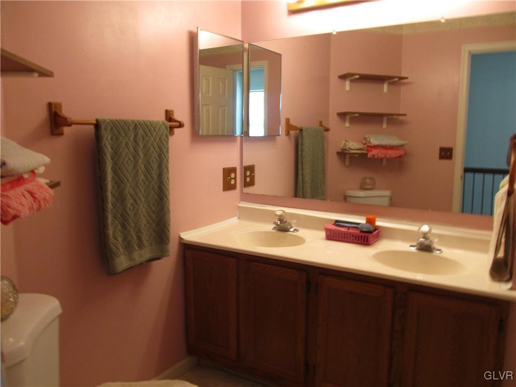 316 Mickley Road Whitehall, PA 18052 - Photo 8 of 11 Gallery Image 8