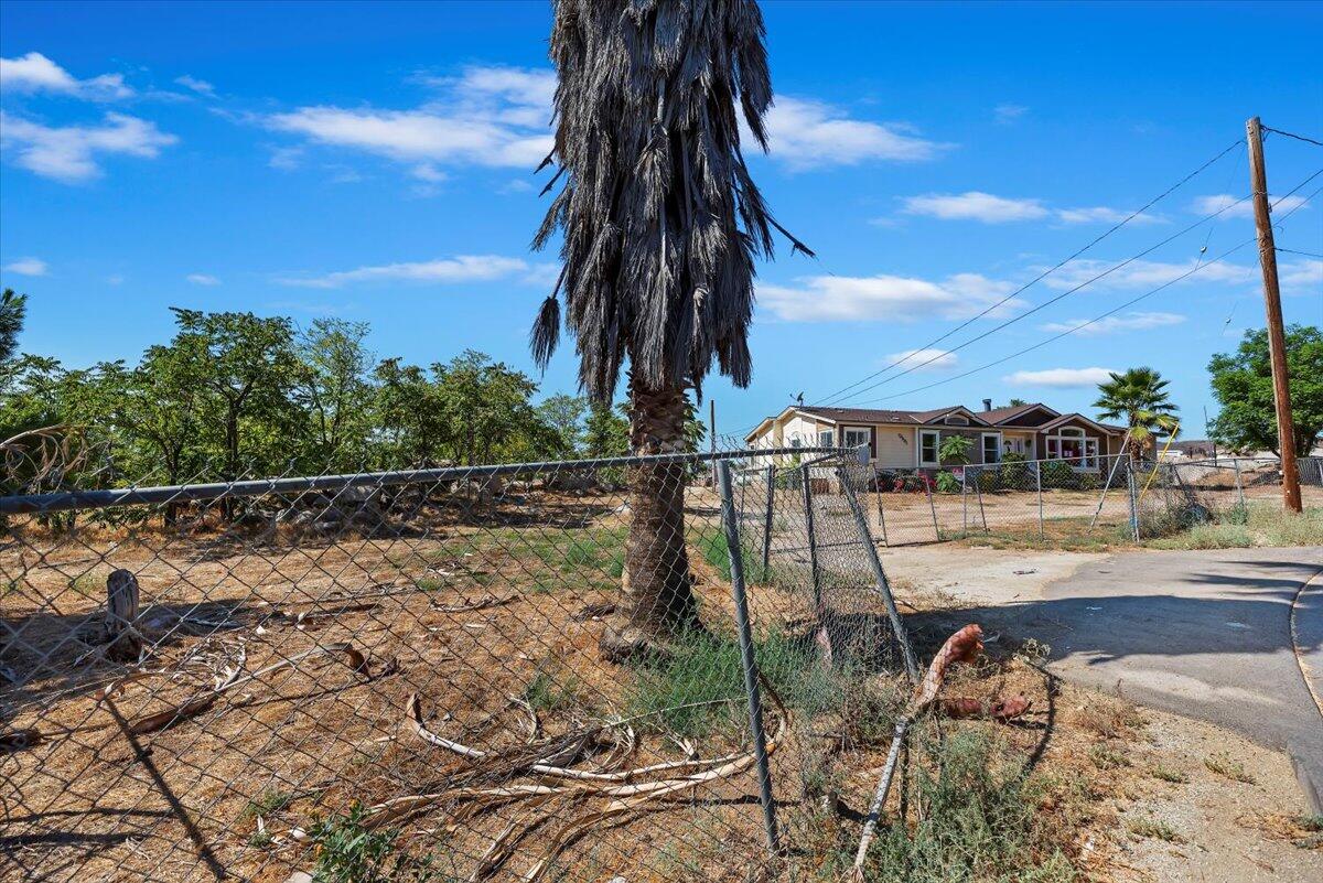 22453 Aloha Road Perris, CA 92570 - Photo 2 of 49 02-Front of Home