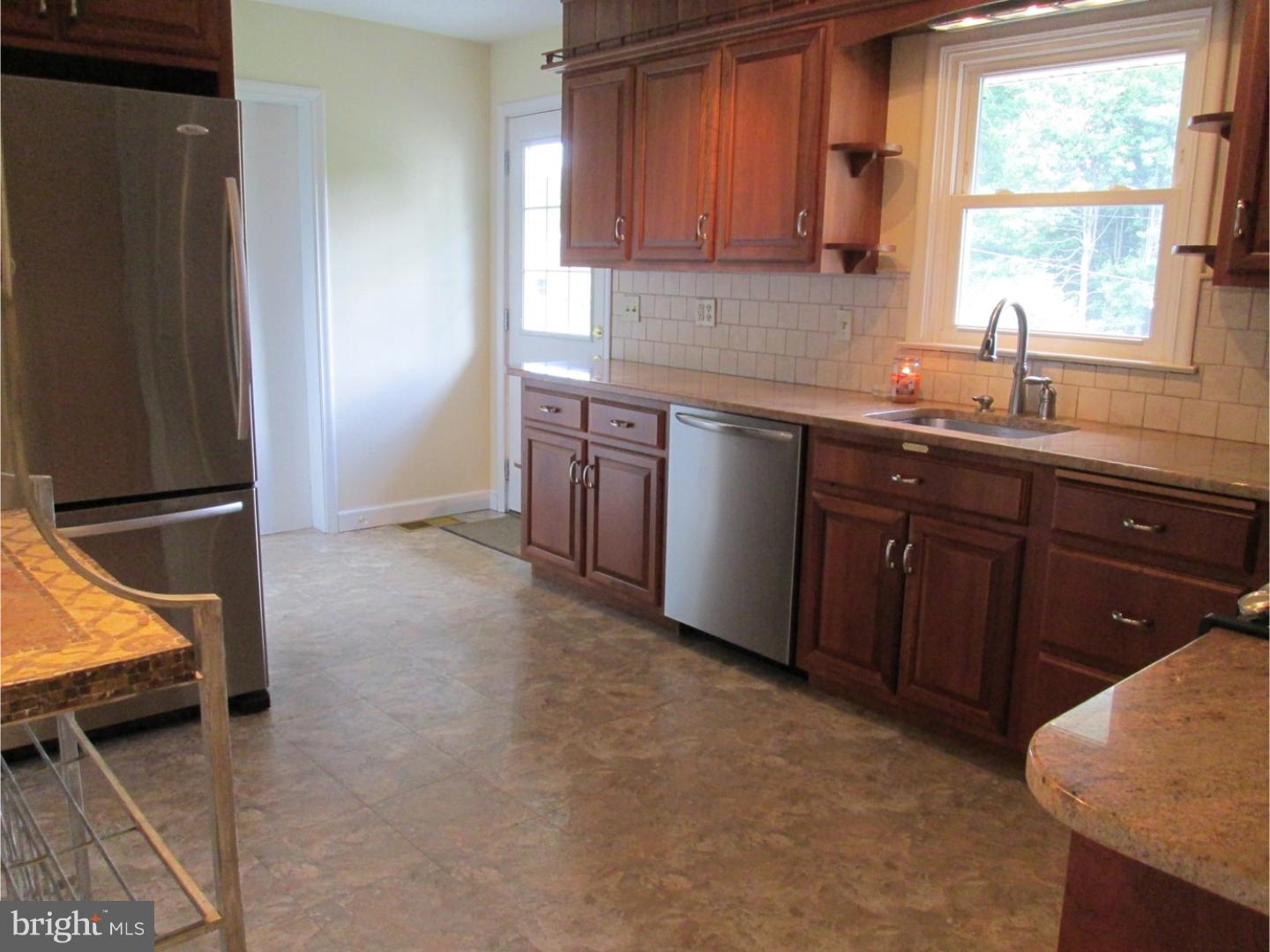 174 Crest Road Sinking Spring, PA 19608 - Photo 8 of 20