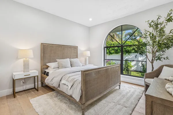 $15,000 | 48 Harbour Drive North, Boynton Beach, FL 33435