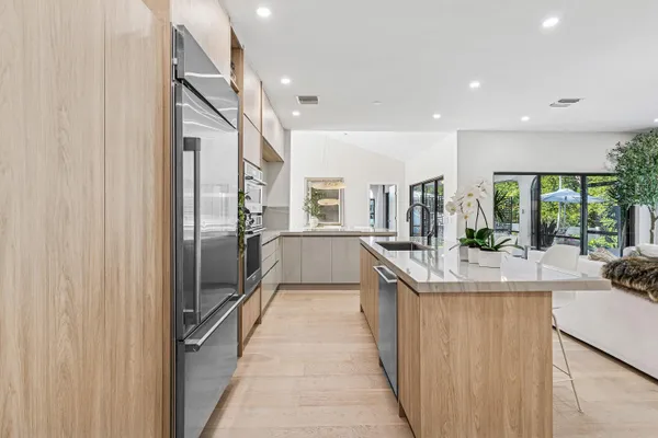 $15,000 | 48 Harbour Drive North, Boynton Beach, FL 33435