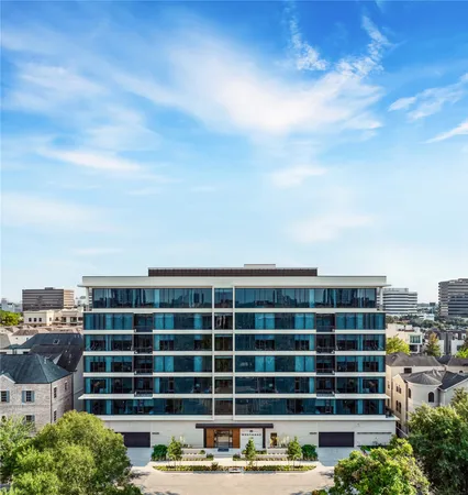 $795,000 | 2323 West Main Street, Unit 305, Houston, TX 77098