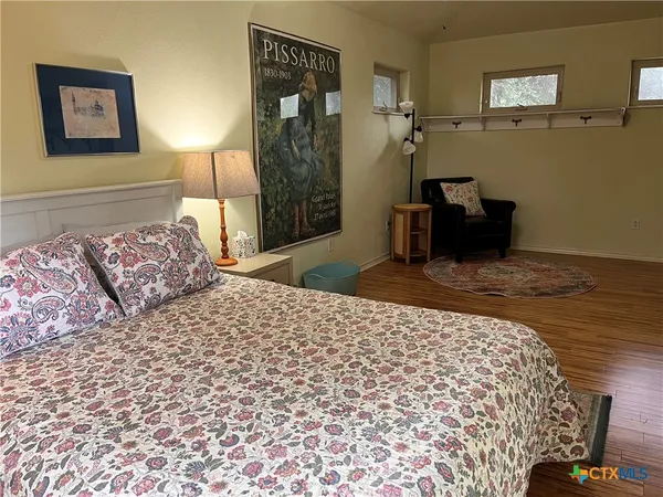 $1,825 | 121 Butler Lane, Martindale, TX 78655