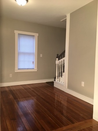 61 Clantoy Street Springfield, MA 01104 - Photo 6 of 18 Gallery Image 6