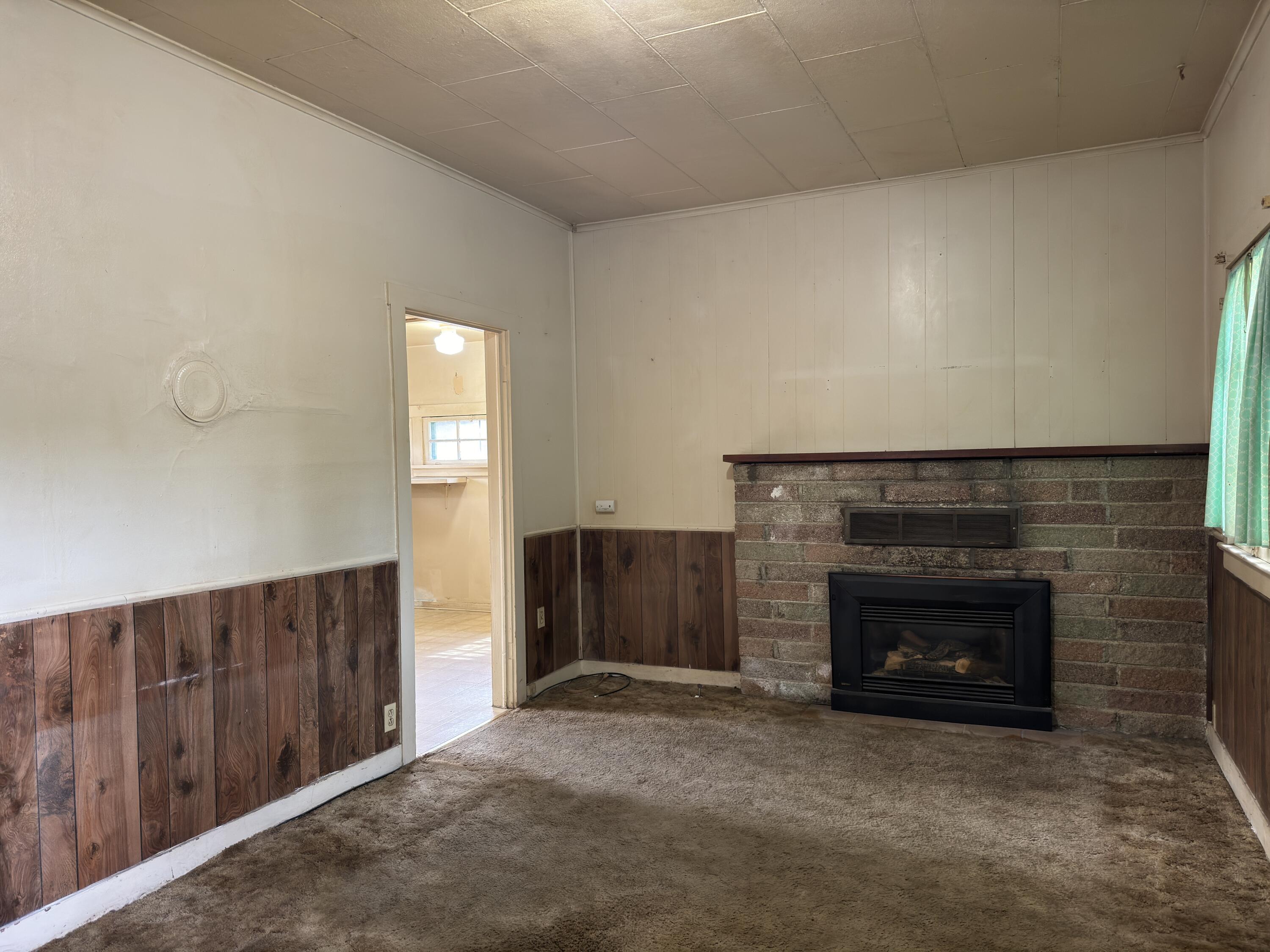 523 Southeast Riverside Avenue Grants Pass, OR 97526 - Photo 10 of 21 Updated Final (10)