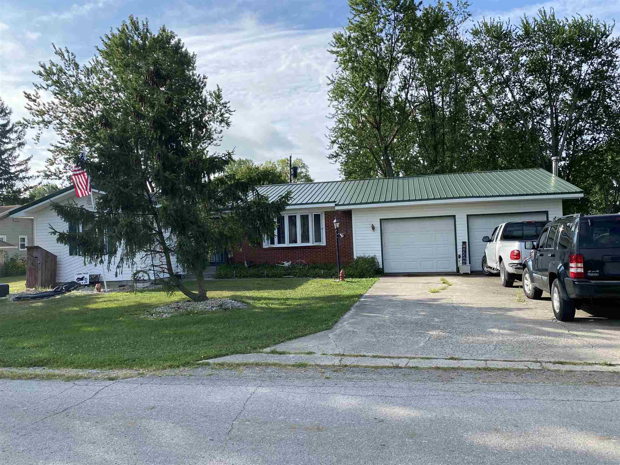 140 Spring Street Geneva, IN 46740 - Photo 2 of 15 Gallery Image 2