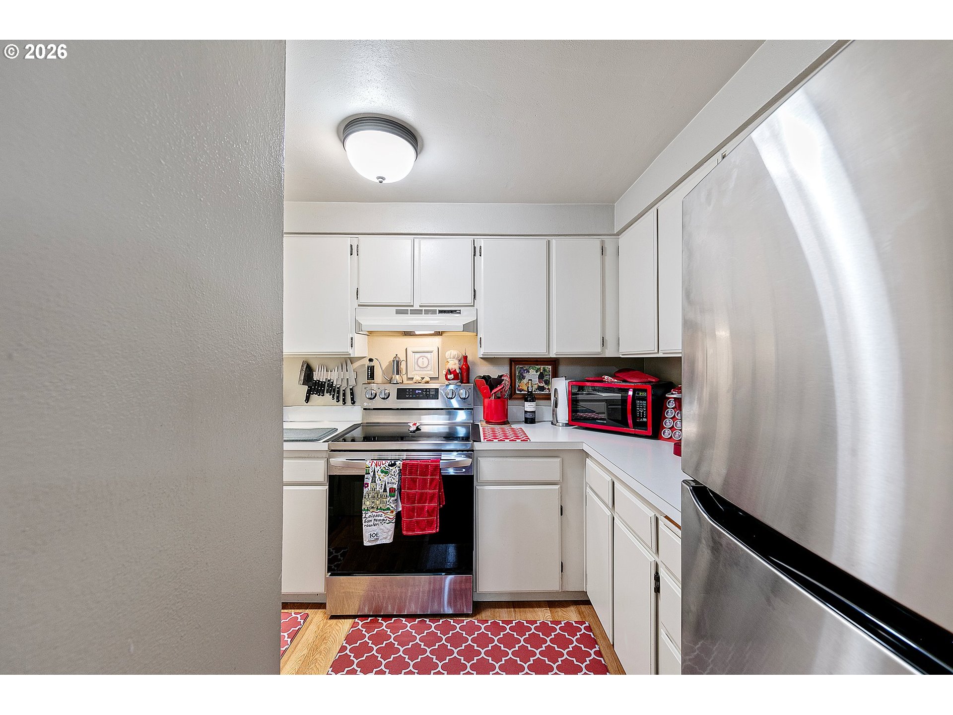 151 Treehill Loop Eugene, OR 97405 - Photo 17 of 45